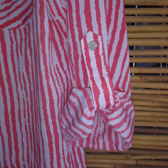 Notations LP Paint Brush Striped Pocketed Semi-Sheer Top Petite Coral Red White - Picture 6 of 8